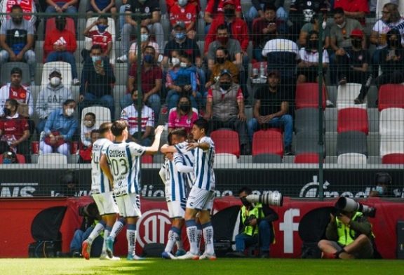 Pachuca golea a Toluca y se coloca como líder provisional del Torneo