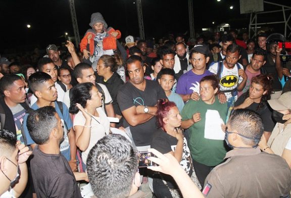 Autoridades desintegran nueva caravana migrante en Tapachula, Chiapas