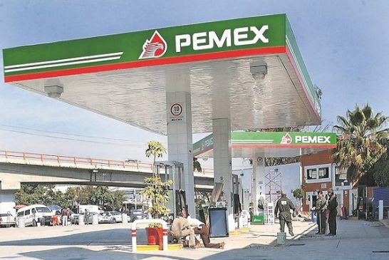 Sin estímulo fiscal a gasolinas, inflación estaría más alta: Banxico