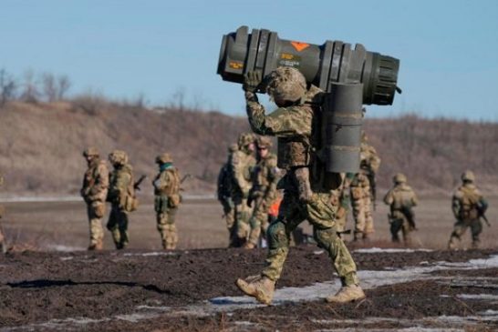 Rusia dice que atacó depósito de armas en Ucrania; 22 heridos