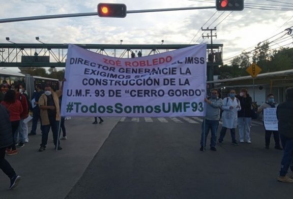 Bloquean Vía Morelos para exigir rehabilitación de clínica