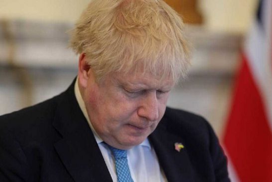 Sin apoyo de su partido Boris Johnson renuncia como líder del Partido Comunista y como Primer ministro de Gran Bretaña