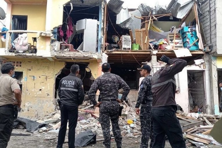 Ecuador declara estado de excepción tras explosión en Guayaquil