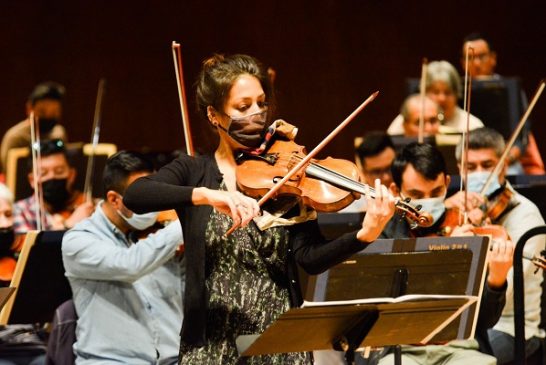 Leticia Moreno recreará auroras boreales con su violín y la Ofunam en la sala Nezahualcóyotl