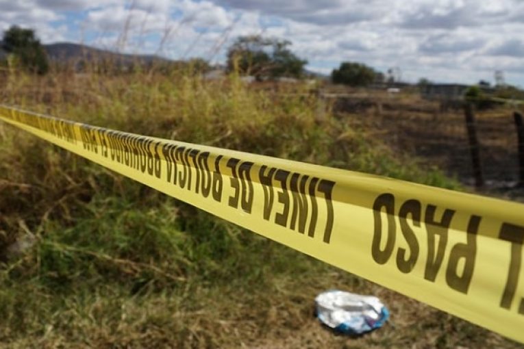 Hallan dos cuerpos encobijados en Guadalupe, Zacatecas