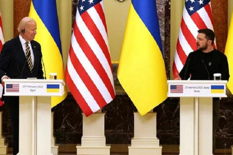 Biden anuncia nueva entrega de armas a Ucrania durante visita sorpresa a Kiev