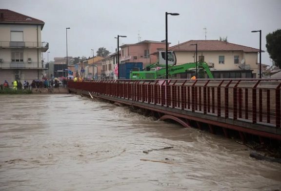 Inundaciones en Italia dejan al menos 8 muertos: 