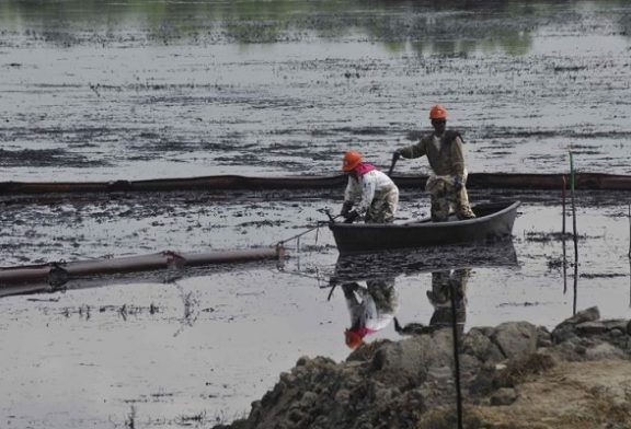 Derrame de petróleo de Ek Balam alcanzó más de 400 km de extensión, denuncian expertos