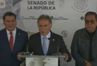 Con acusaciones mutuas de traidor, Miguel Ángel Yunes y Marko Cortés discuten en pleno del Senado